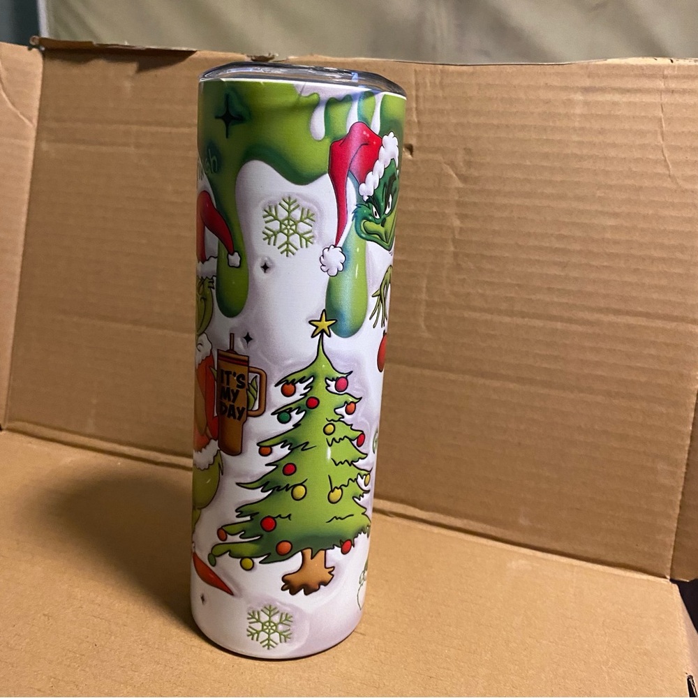 Grinch Themed Party Tumbler - Green and White - Picture 5 of 8